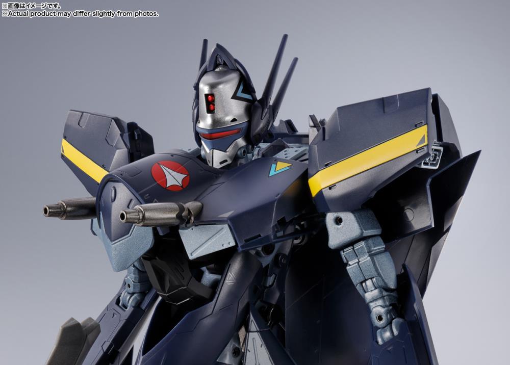 Macross 7 DX Chogokin VF-17S Nightmare Stealth Valkyrie (Gamlin Kizaki) image 8