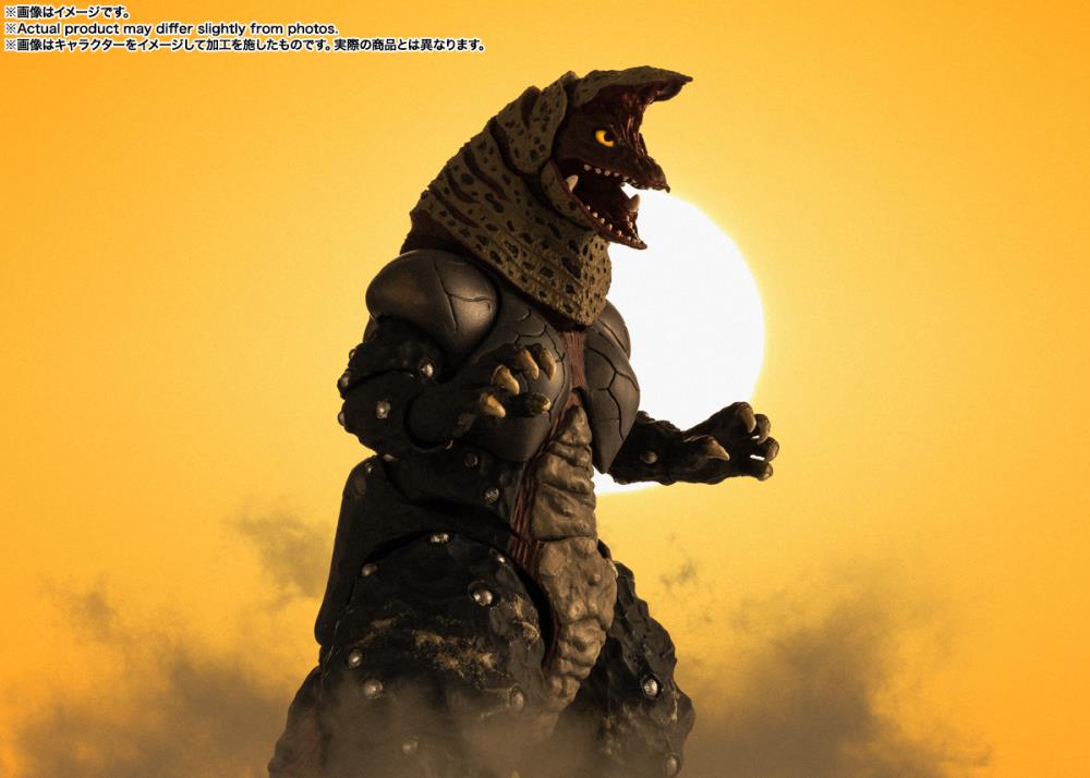 Ultraman Tiga S.H.Figuarts Golza (30th Anniversary Edition) image 9