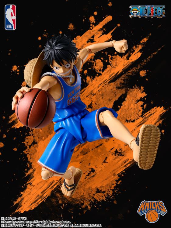 One Piece x NBA S.H.Figuarts Monkey D. Luffy (New York Knicks) Exclusive image 3