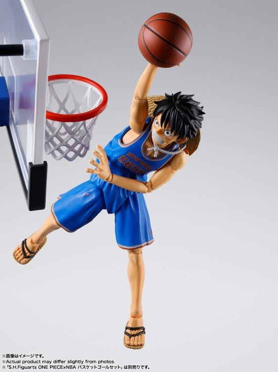 One Piece x NBA S.H.Figuarts Monkey D. Luffy (New York Knicks) Exclusive image 6