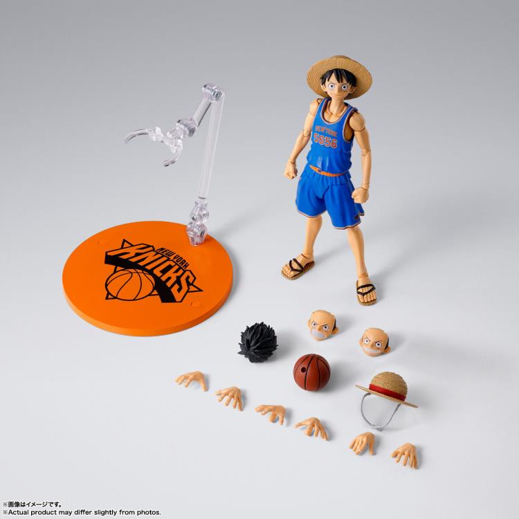 One Piece x NBA S.H.Figuarts Monkey D. Luffy (New York Knicks) Exclusive image 8