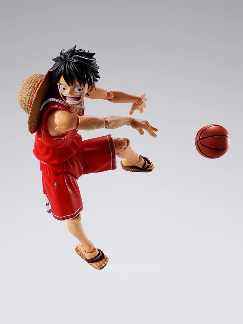 One Piece x NBA S.H.Figuarts Monkey D. Luffy (Chicago Bulls) Exclusive image 5