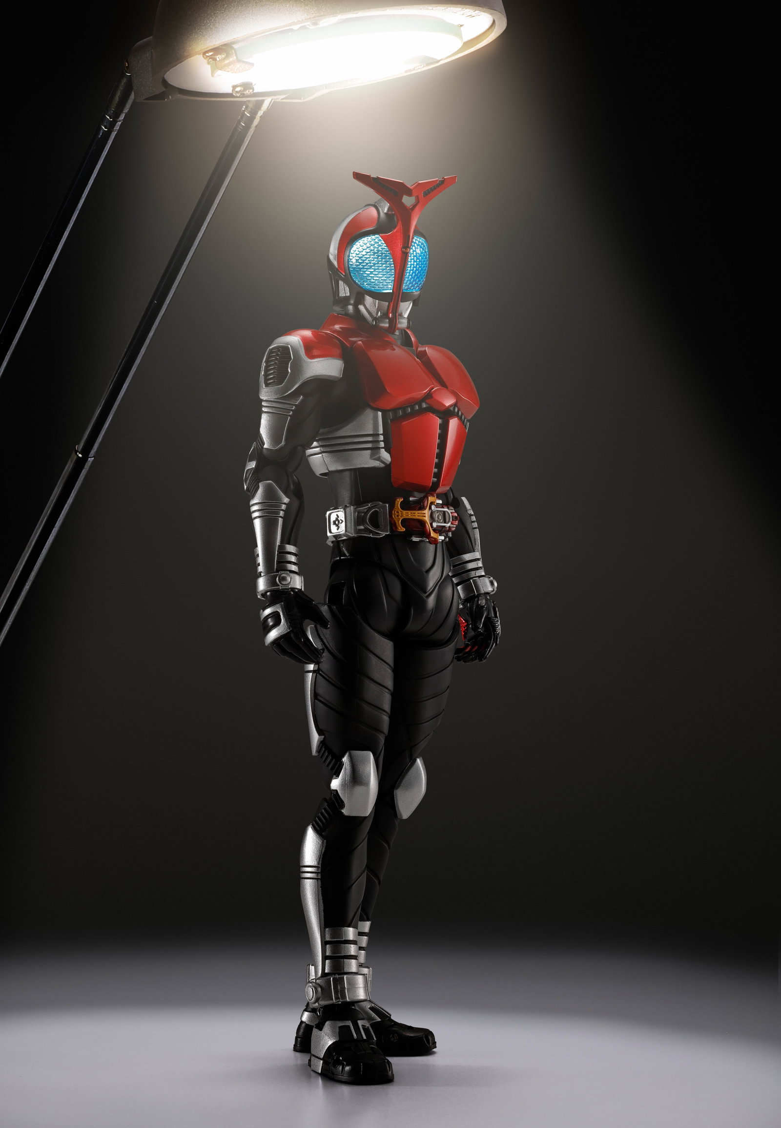 Kamen Rider Kabuto S.H.Figuarts -Shinkocchou Seihou- Kamen Rider Kabuto (Rider Form 20th Anniversary) image 6