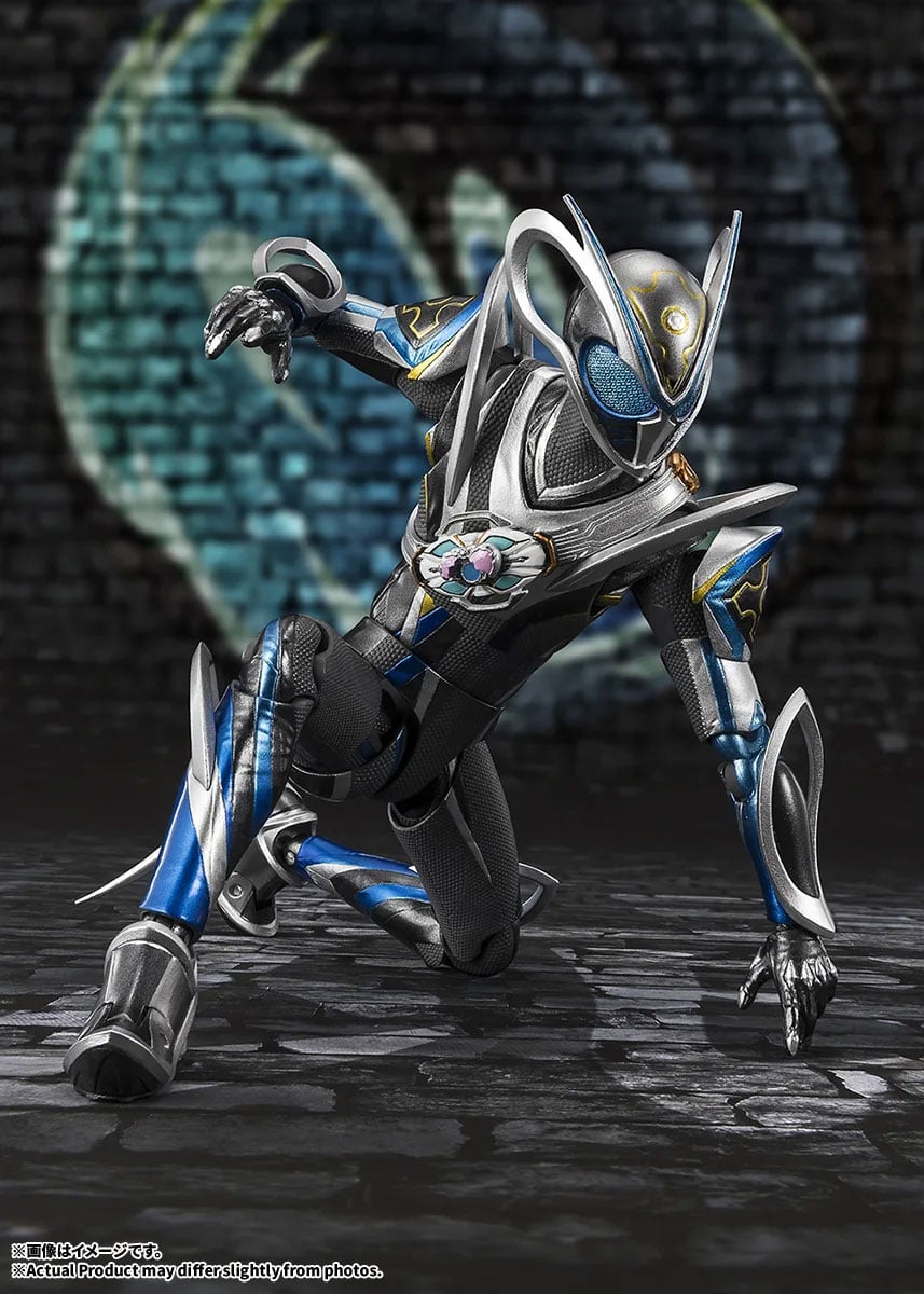 Kamen Rider MY-TH S.H.Figuarts Kamen Rider MY-TH image 9