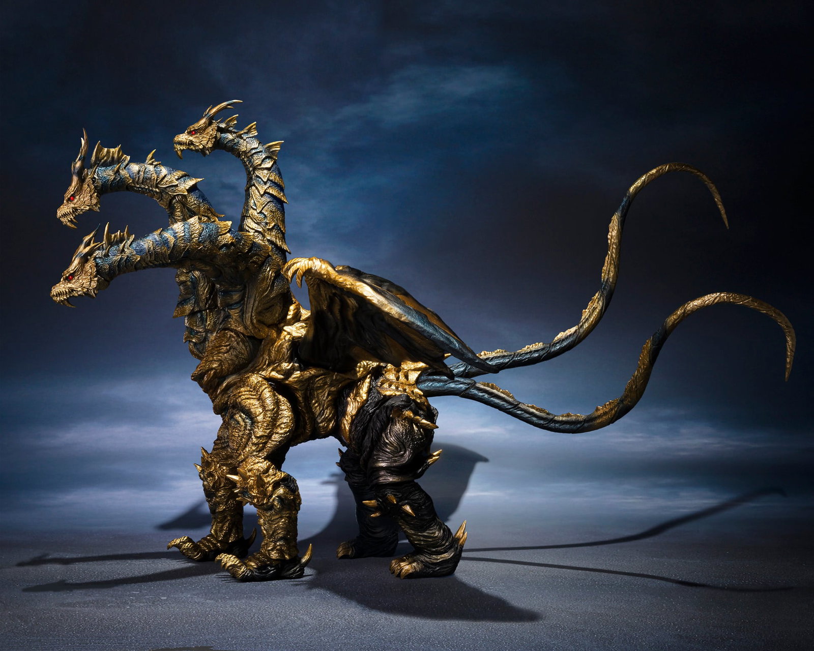 Godzilla: Final Wars (2004) S.H.MonsterArts Keizer Ghidorah image 5