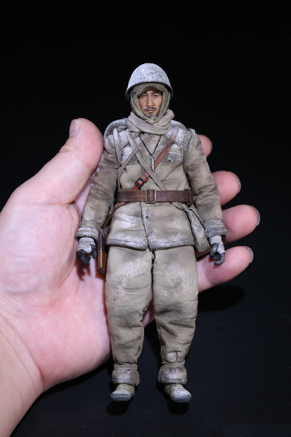 Gunner of the Seventh Company image 9