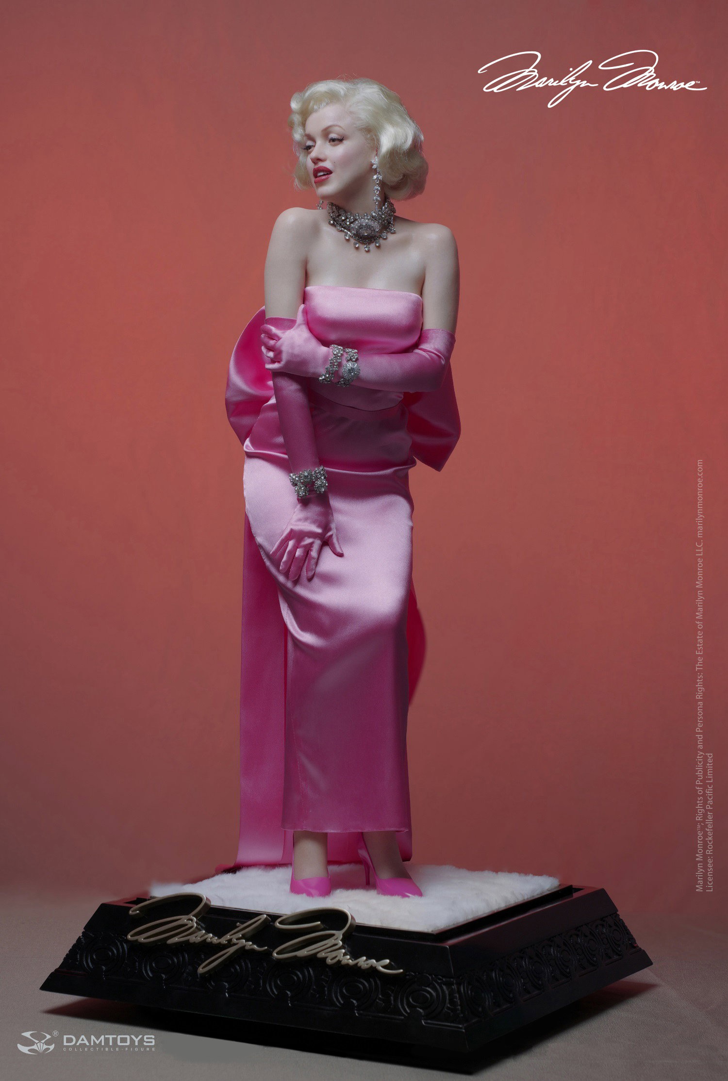 Marilyn Monroe 1/3 scale hyper-realistic statue image 10