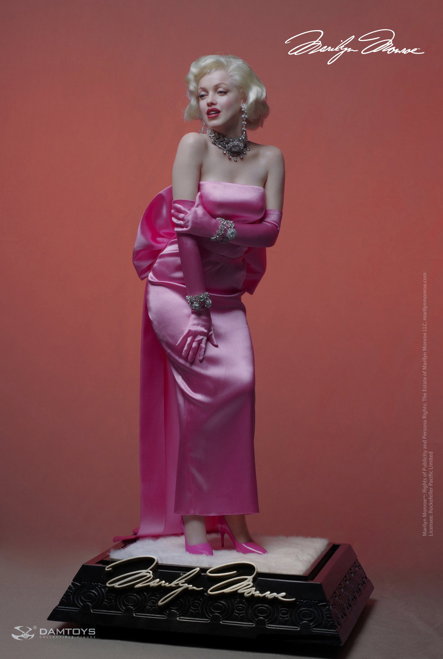 Marilyn Monroe 1/3 scale hyper-realistic statue image 7