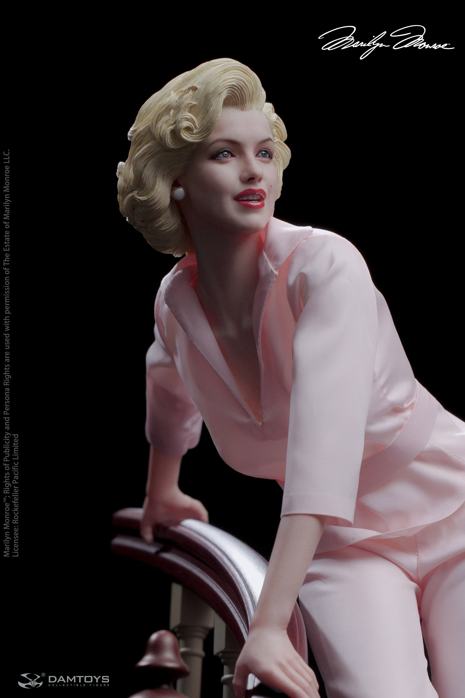 The Seven Year Itch - Marilyn Monroe Statue image 4