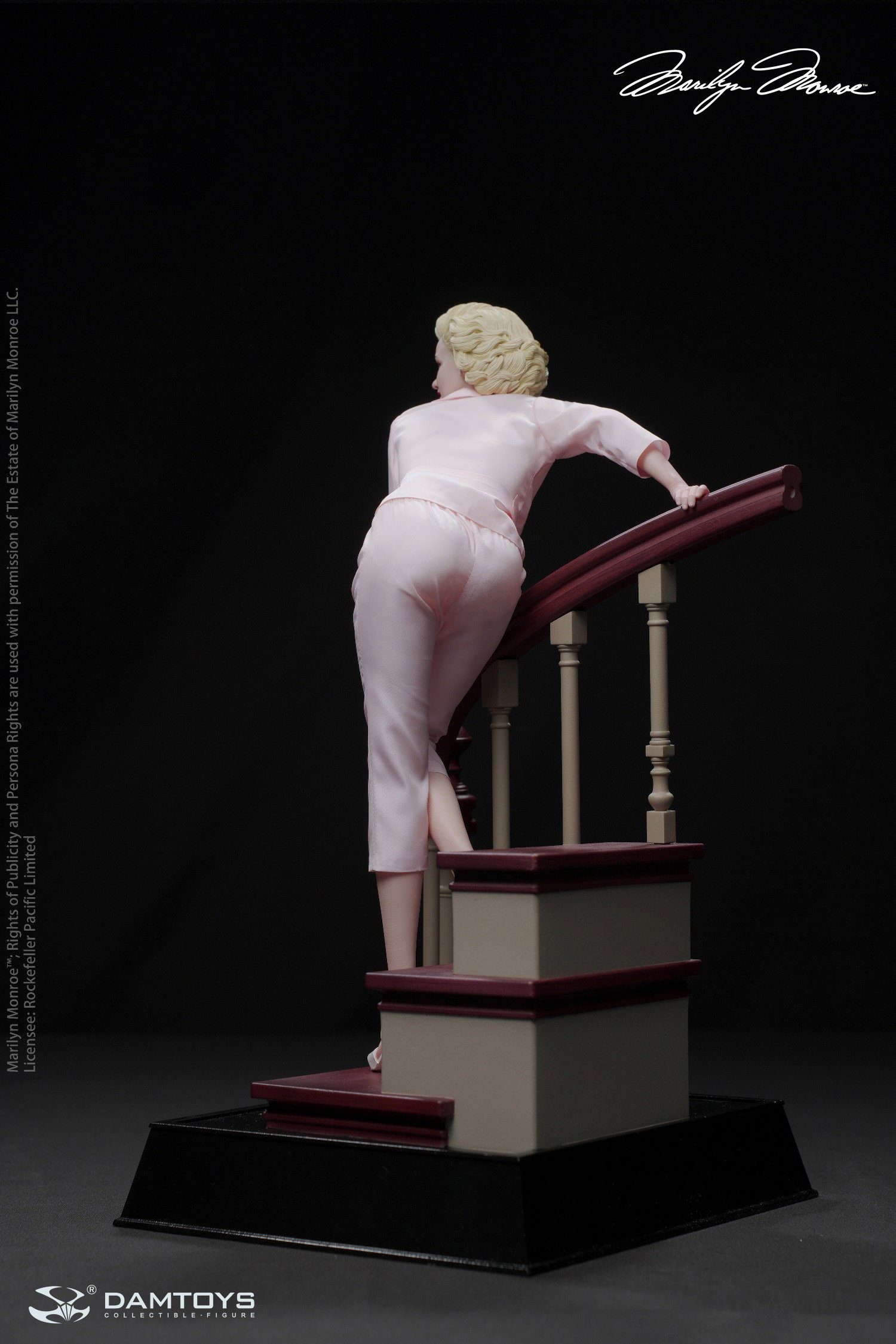 The Seven Year Itch - Marilyn Monroe Statue image 9
