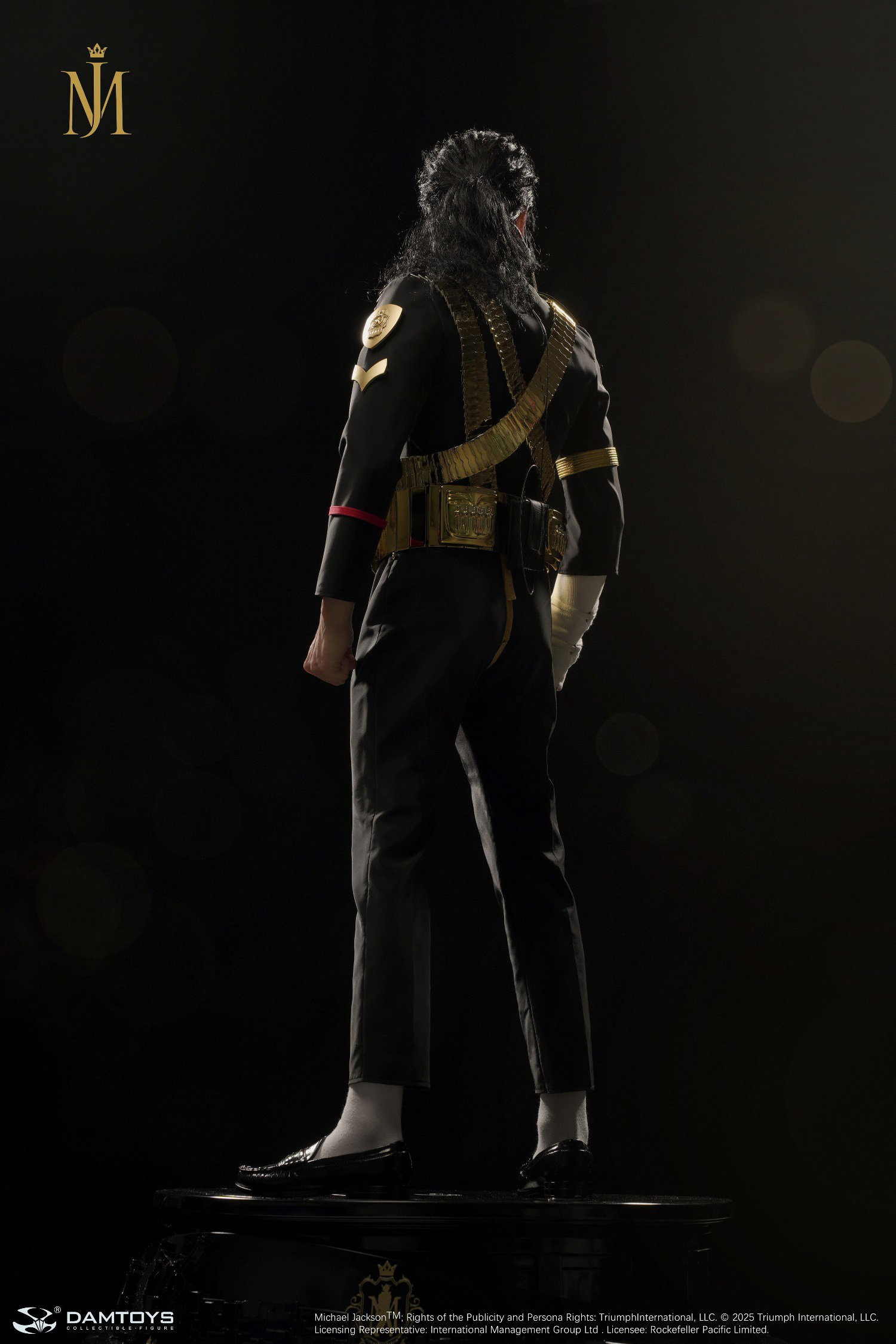 Dangerous Journey - Black Outfit (Standard Version) image 6