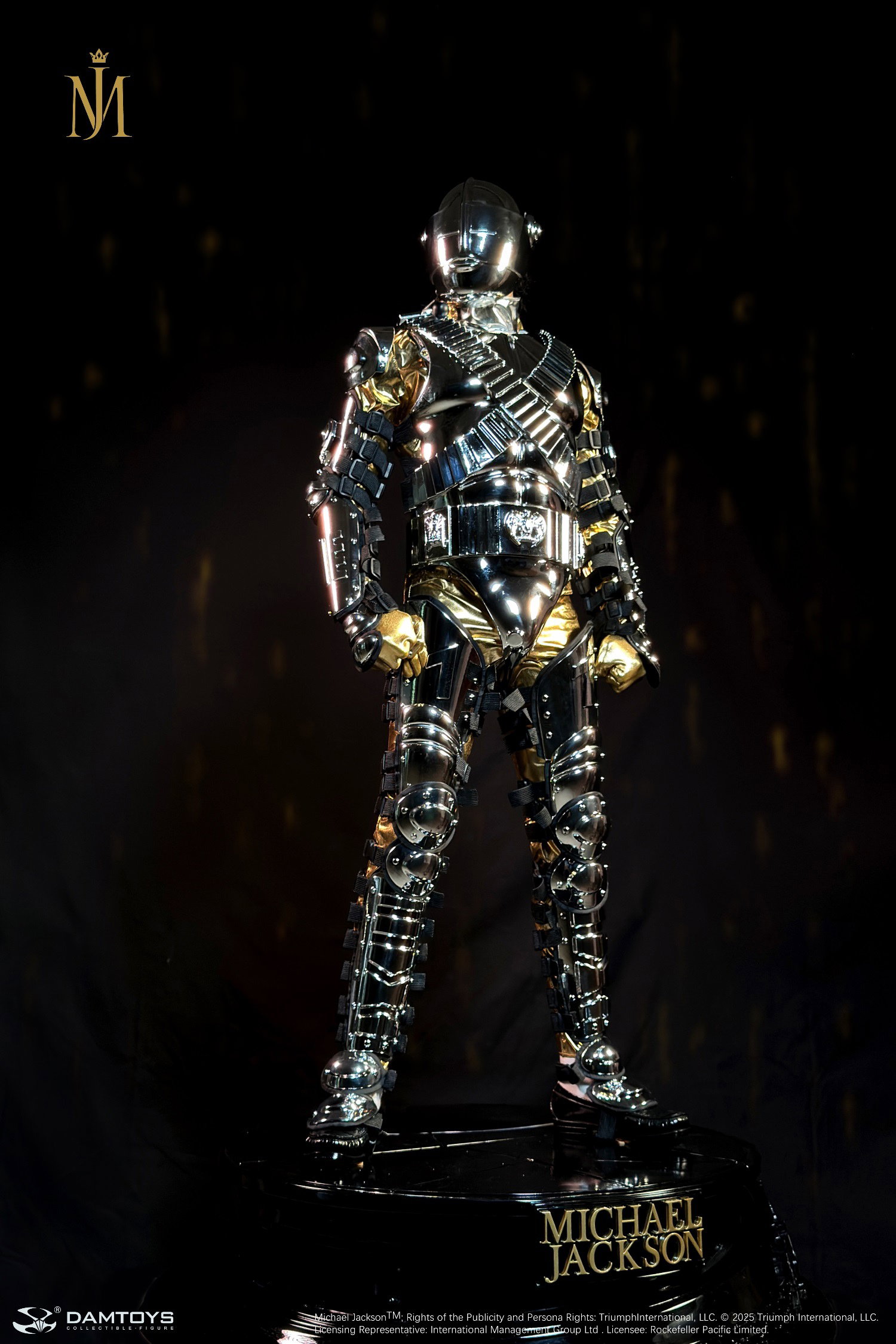 Gold Space Suit Armor Deluxe Version image 2