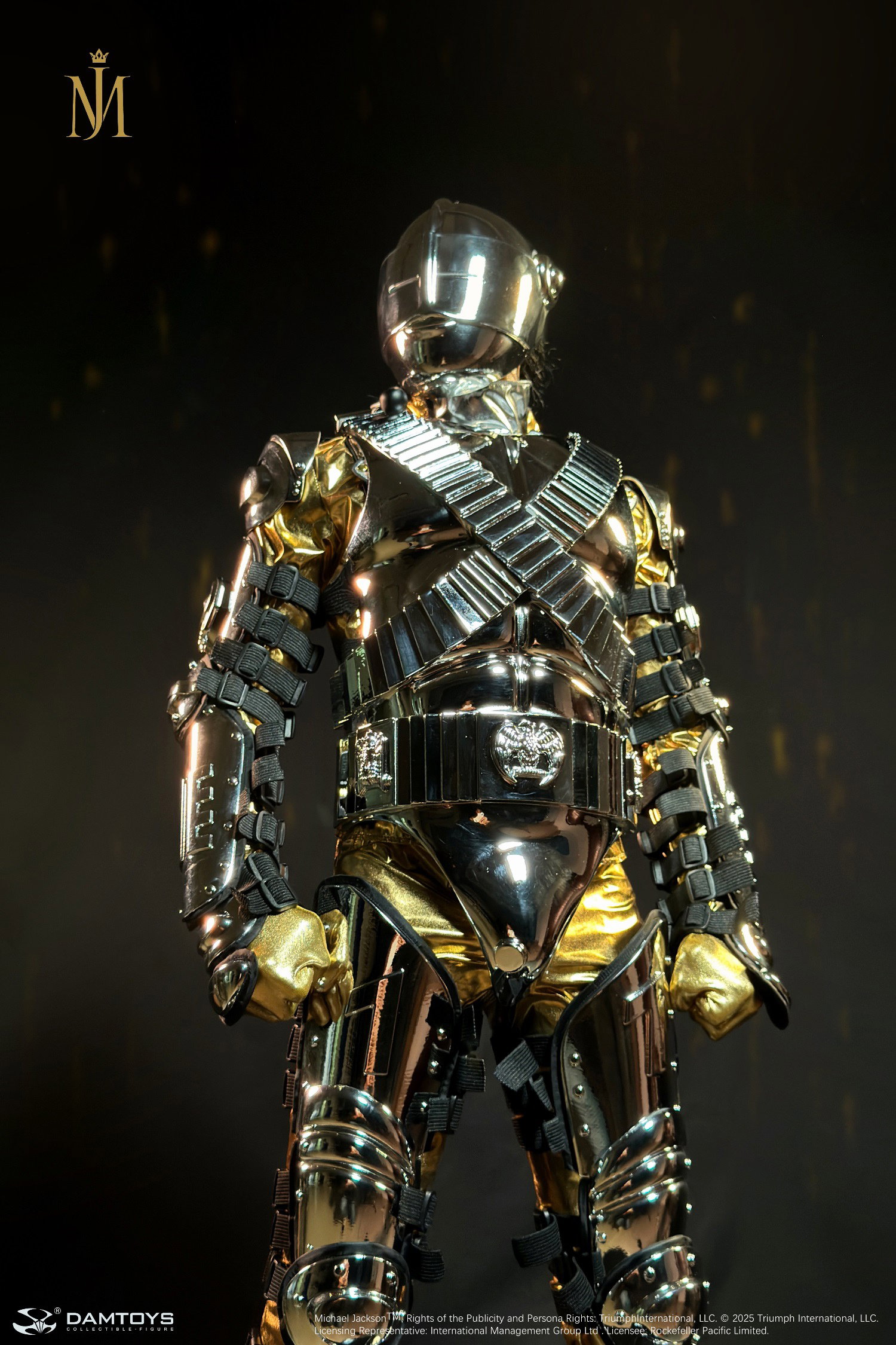 Gold Space Suit Armor Deluxe Version image 4