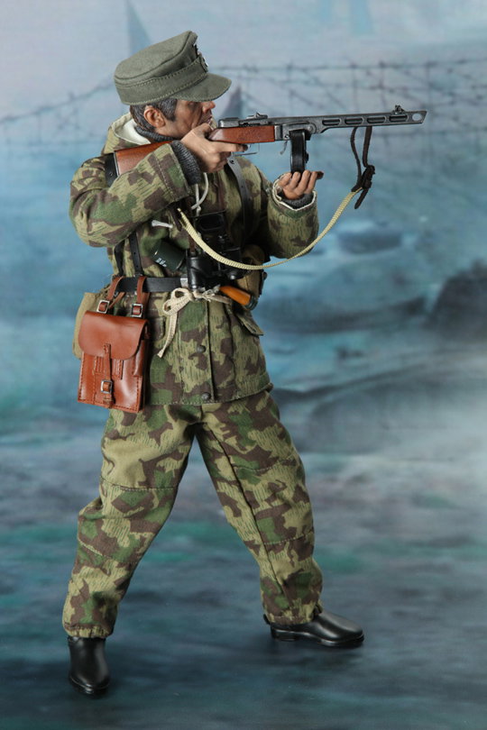 Eastern Front 1943 - Wehrmacht Oberfeldwebel Steiner image 3