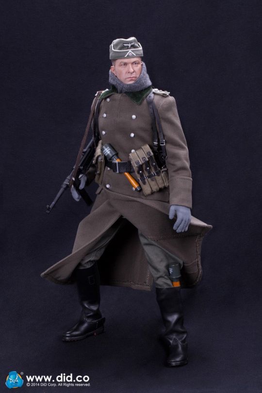 WH Infantry Captain Thomas image 2