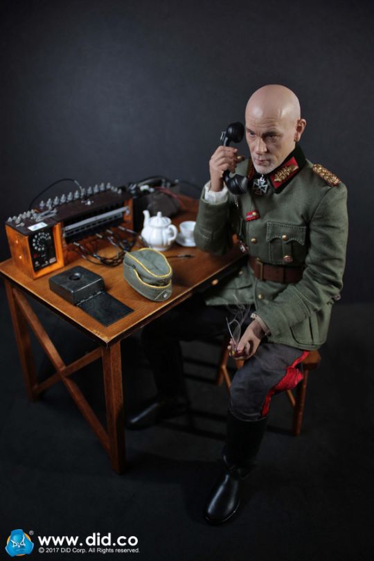 WWII German Communications 2 WH Major General - Drud image 2
