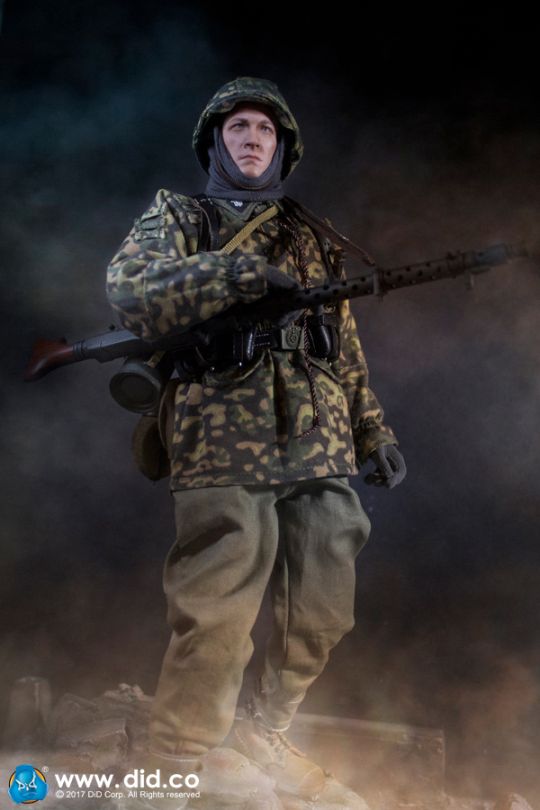 SS-Panzer-Division MG34 Gunner - Curtis image 4