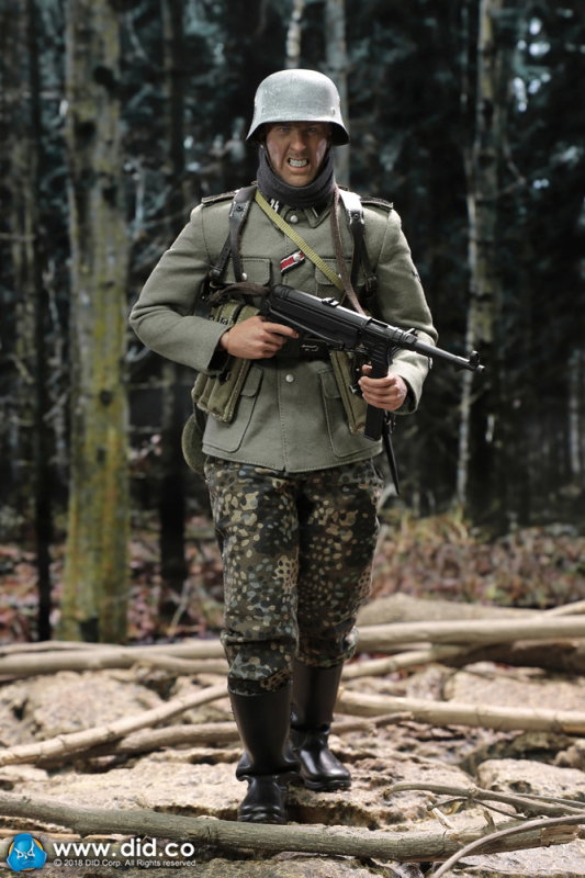 SS-Panzer-Division Das Reich MG42 Gunner - Egon image 2