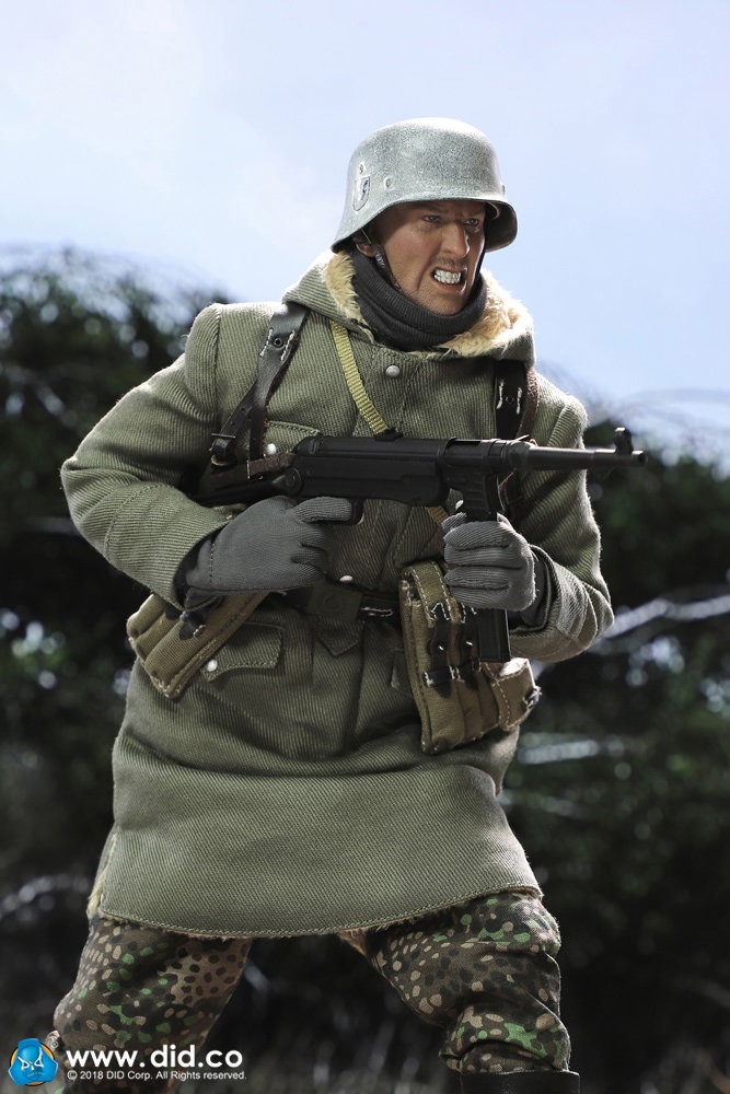 SS-Panzer-Division Das Reich MG42 Gunner - Egon image 8