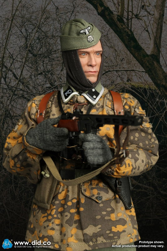 WWII Germany 20th Waffen Grenadier Division Of The SS (1st Estonian) Radio
Operator - Matthias image 6
