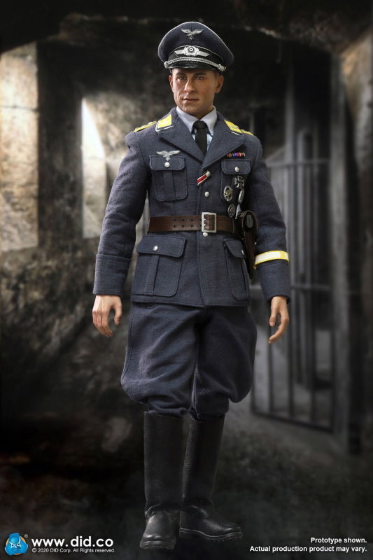 WWII German Luftwaffe Captain - Willi image 6