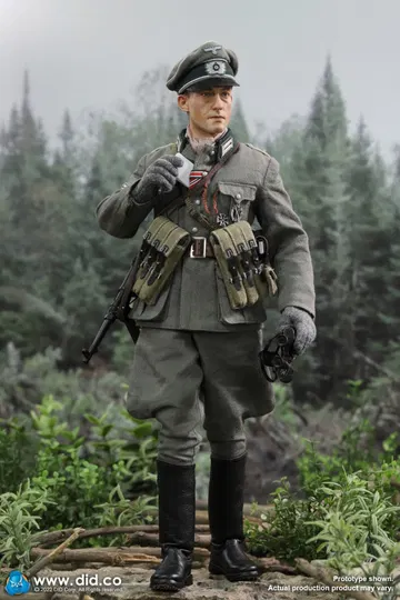WWII German WH Infantry Oberleutnant - Winter