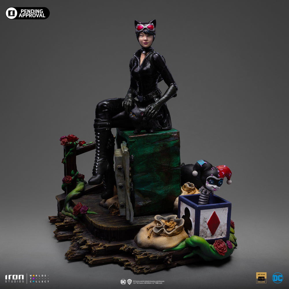 Catwoman Deluxe Gotham City Sirens image 6