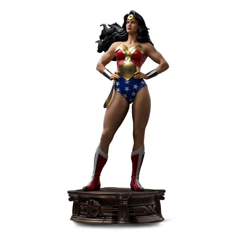 Wonder Woman - DC Trinity image 1