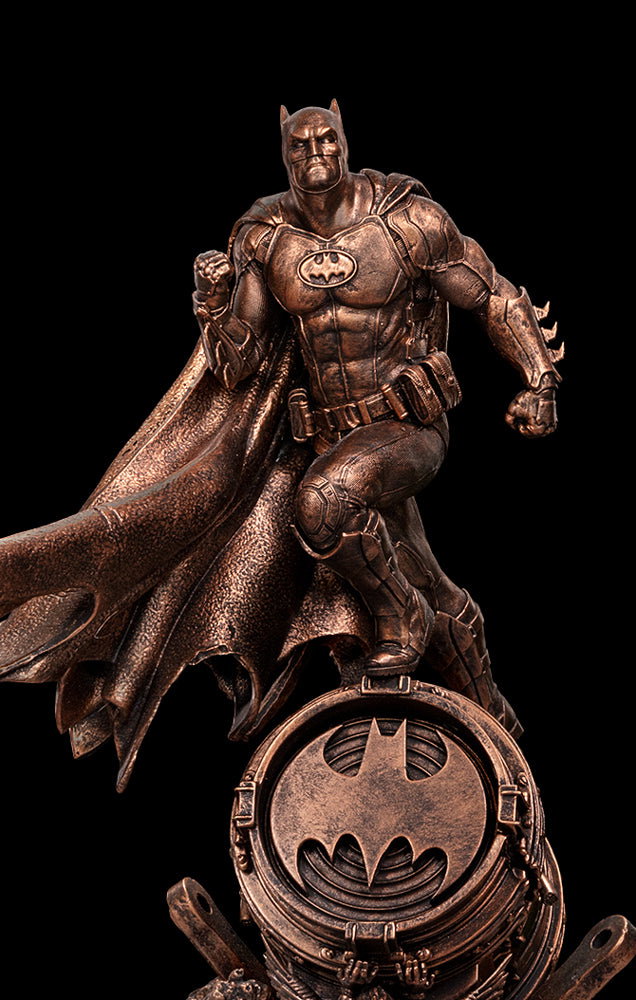 Batman Deluxe (Bronze Version) DC Comics image 2