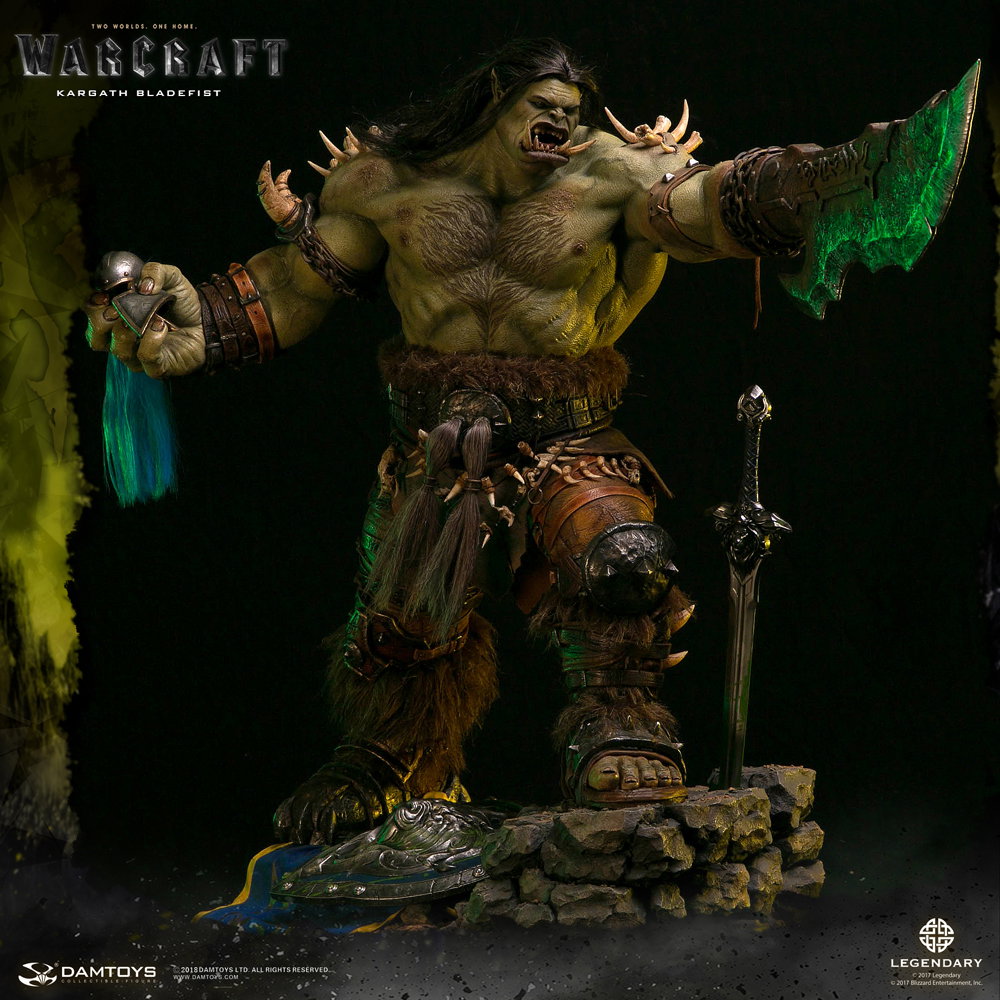 Blade Fist Exquisite Statue image 2