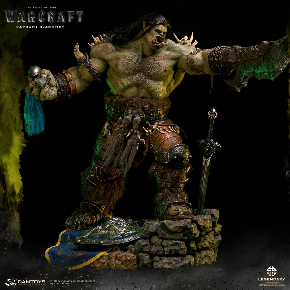 Blade Fist Exquisite Statue image 8