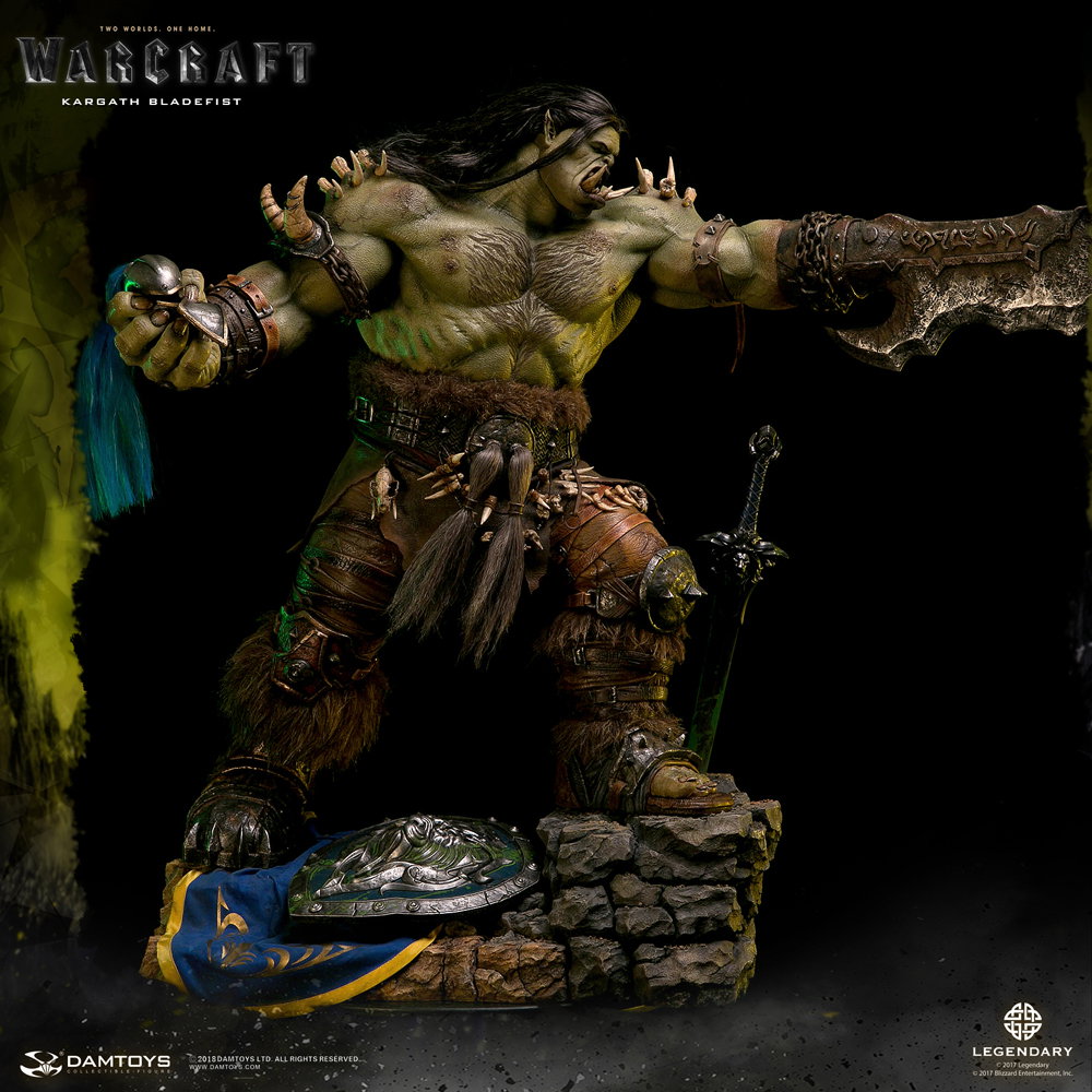 Blade Fist Exquisite Statue image 9