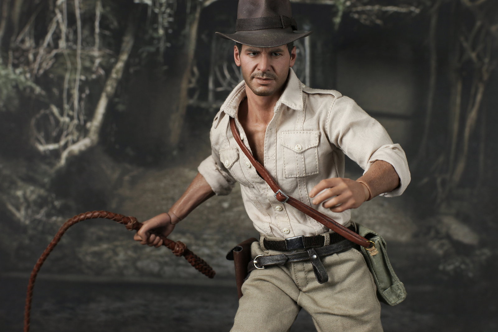 Indiana Jones & The Raiders Of The Lost Ark - Indiana Jones image 6