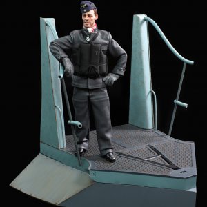 E60059C German U-Boat Conning tower gun deck diorama part C image 10