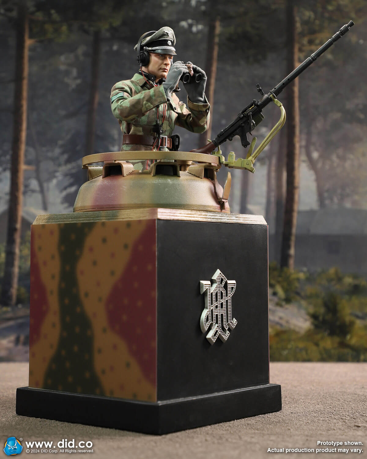 Panther tank diorama with MG34 image 8