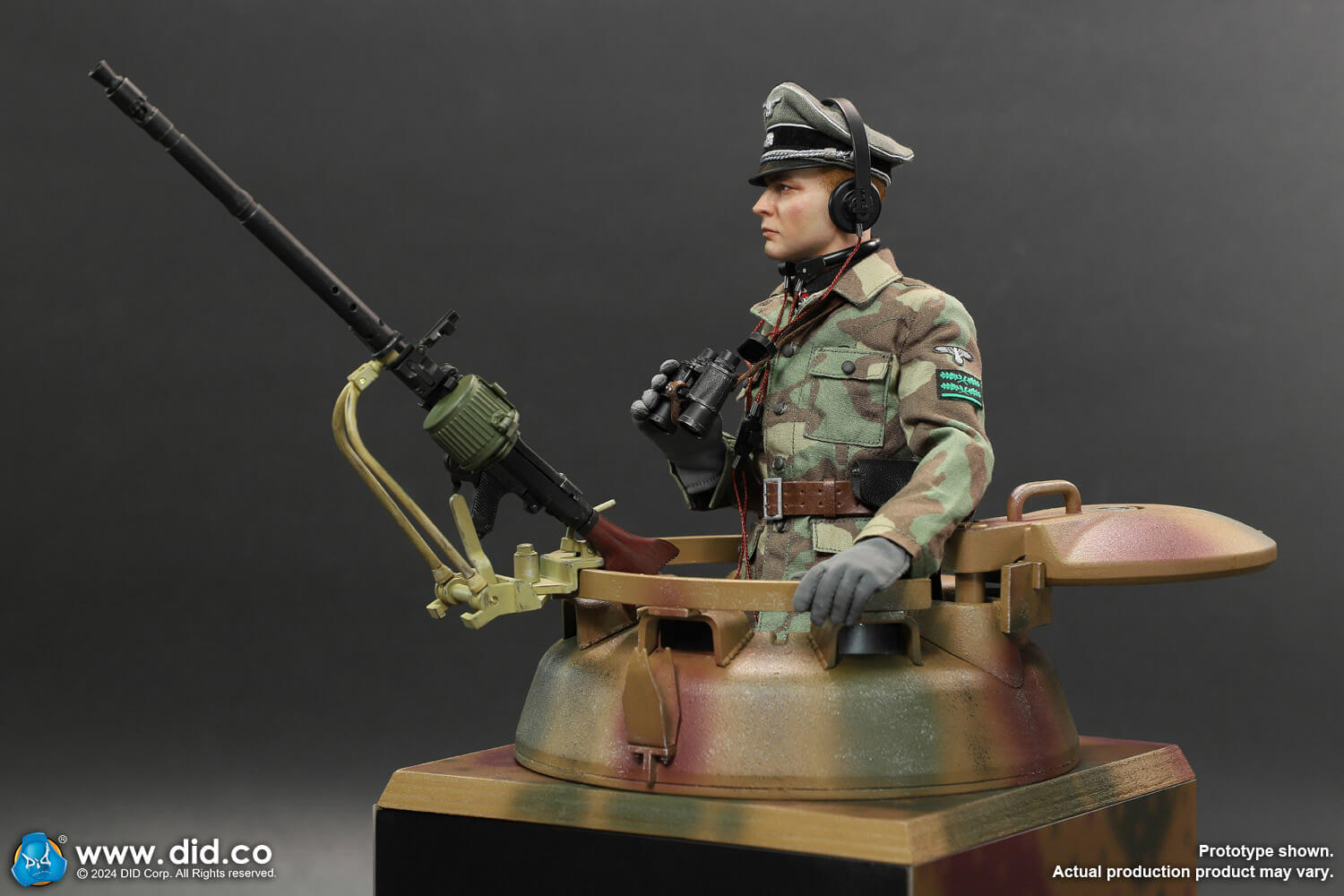 Panther tank diorama with MG34 image 9