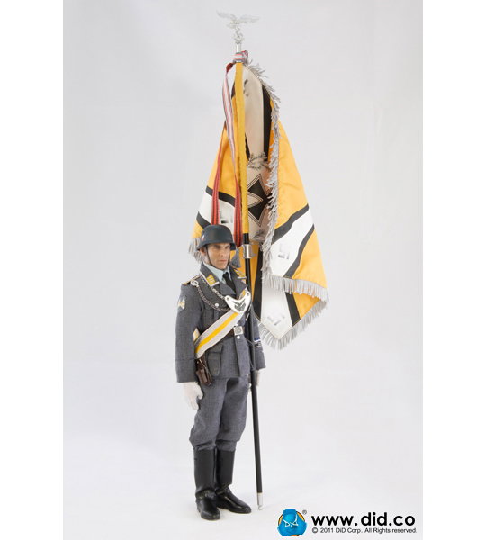 German Luftwaffe Standard-Bearer image 5