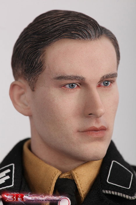 Aaron image 4