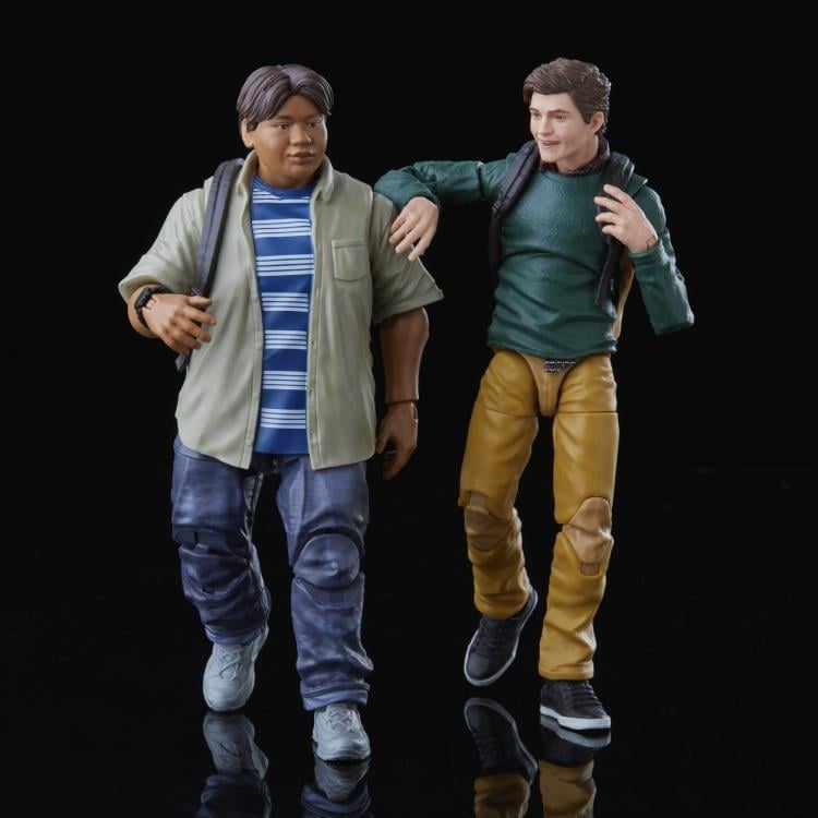 Spider-Man: Homecoming Marvel Legends Peter Parker & Ned Leeds Two-Pack image 3