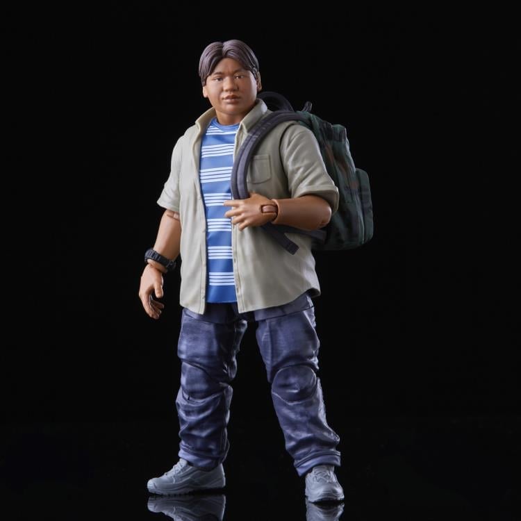 Spider-Man: Homecoming Marvel Legends Peter Parker & Ned Leeds Two-Pack image 9