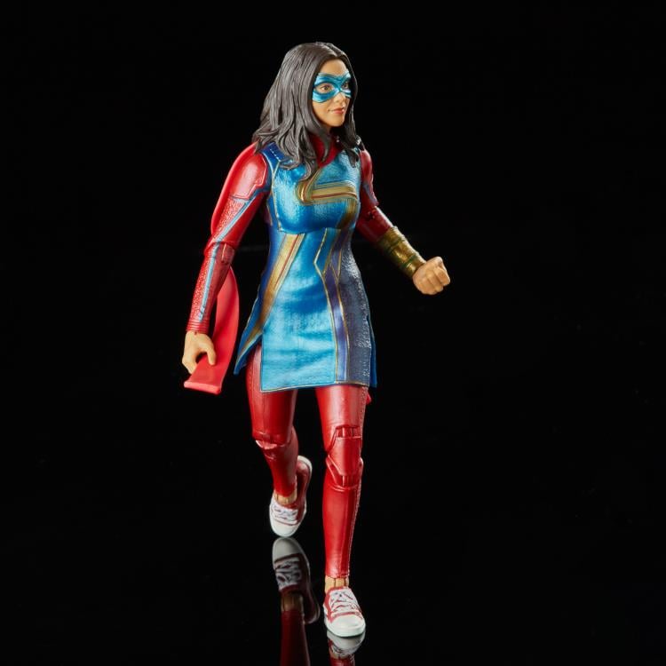 Ms. Marvel Marvel Legends Ms. Marvel (Infinity Ultron BAF) image 6