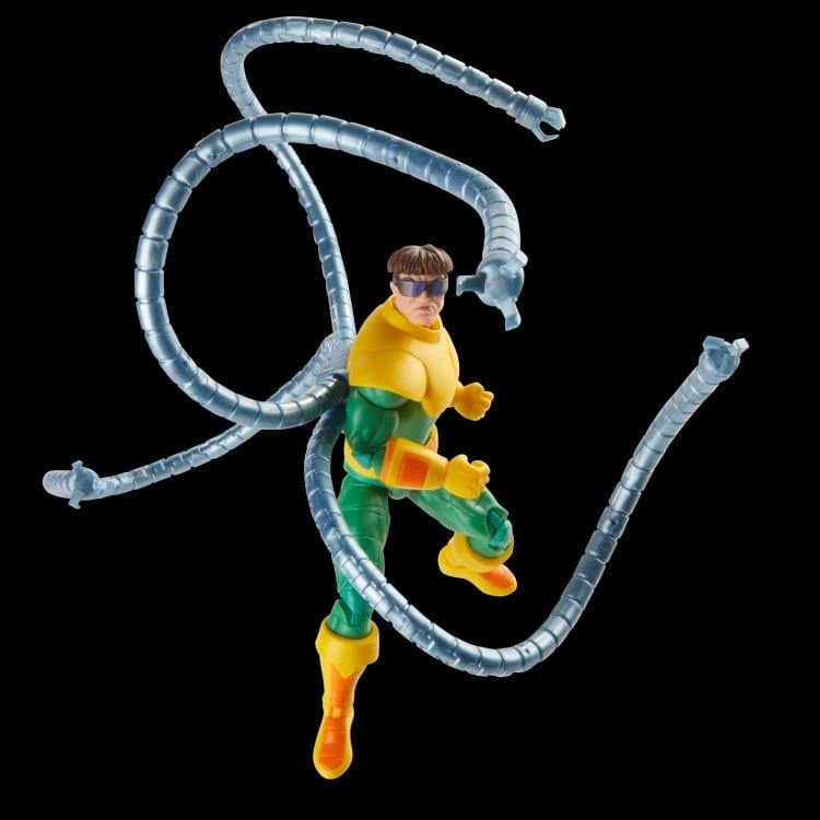 Spider-Man Marvel Legends Doctor Octopus & Aunt May Exclusive Two-Pack image 3