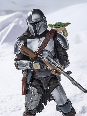 Star Wars: The Black Series The Mandalorian with Grogu (The Mandalorian and Grogu) Deluxe image 2
