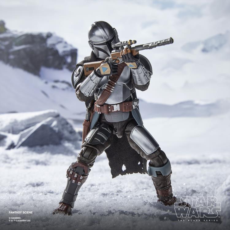 Star Wars: The Black Series The Mandalorian with Grogu (The Mandalorian and Grogu) Deluxe image 4