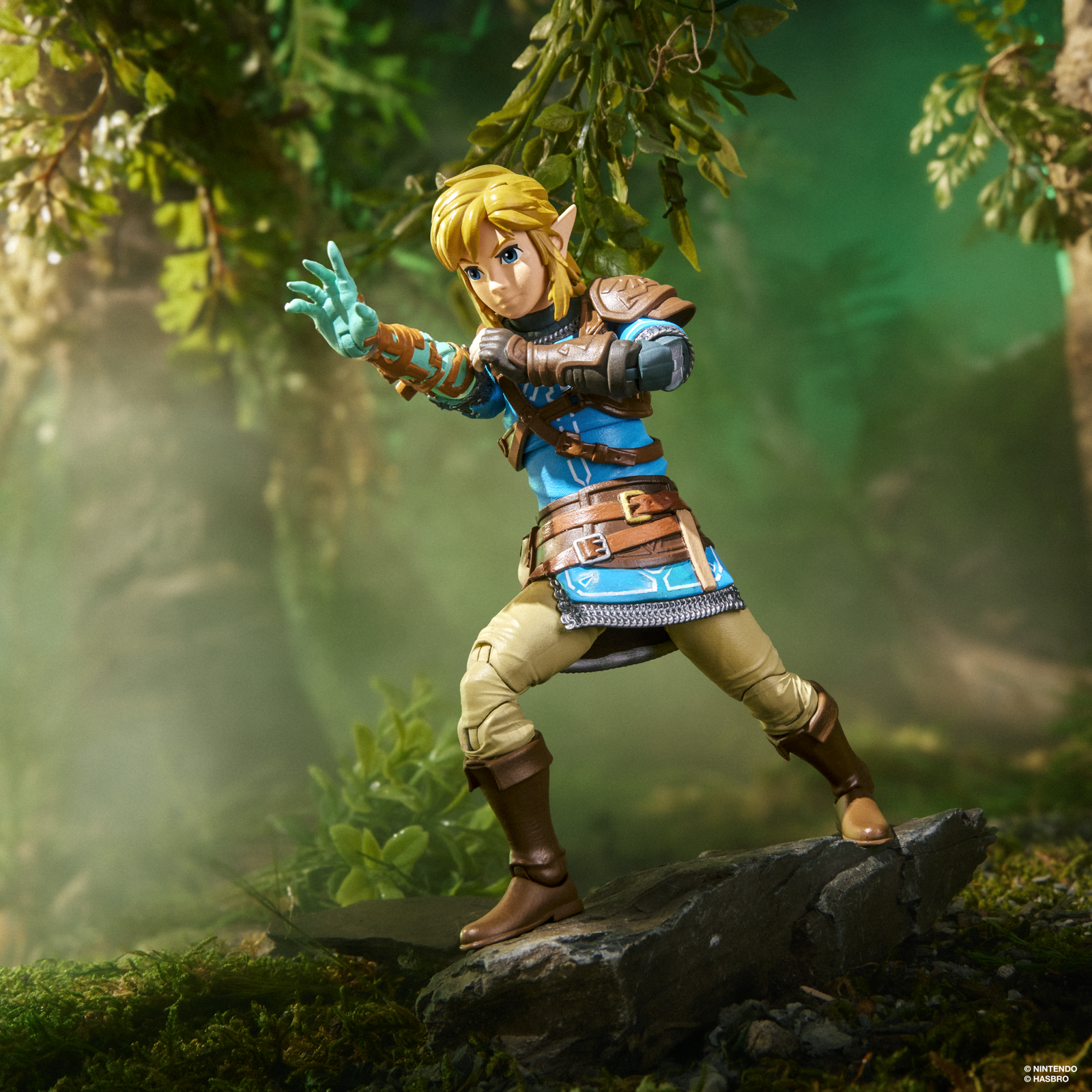 The Legend of Zelda: Tears of the Kingdom Heroes of Hyrule Link image 4