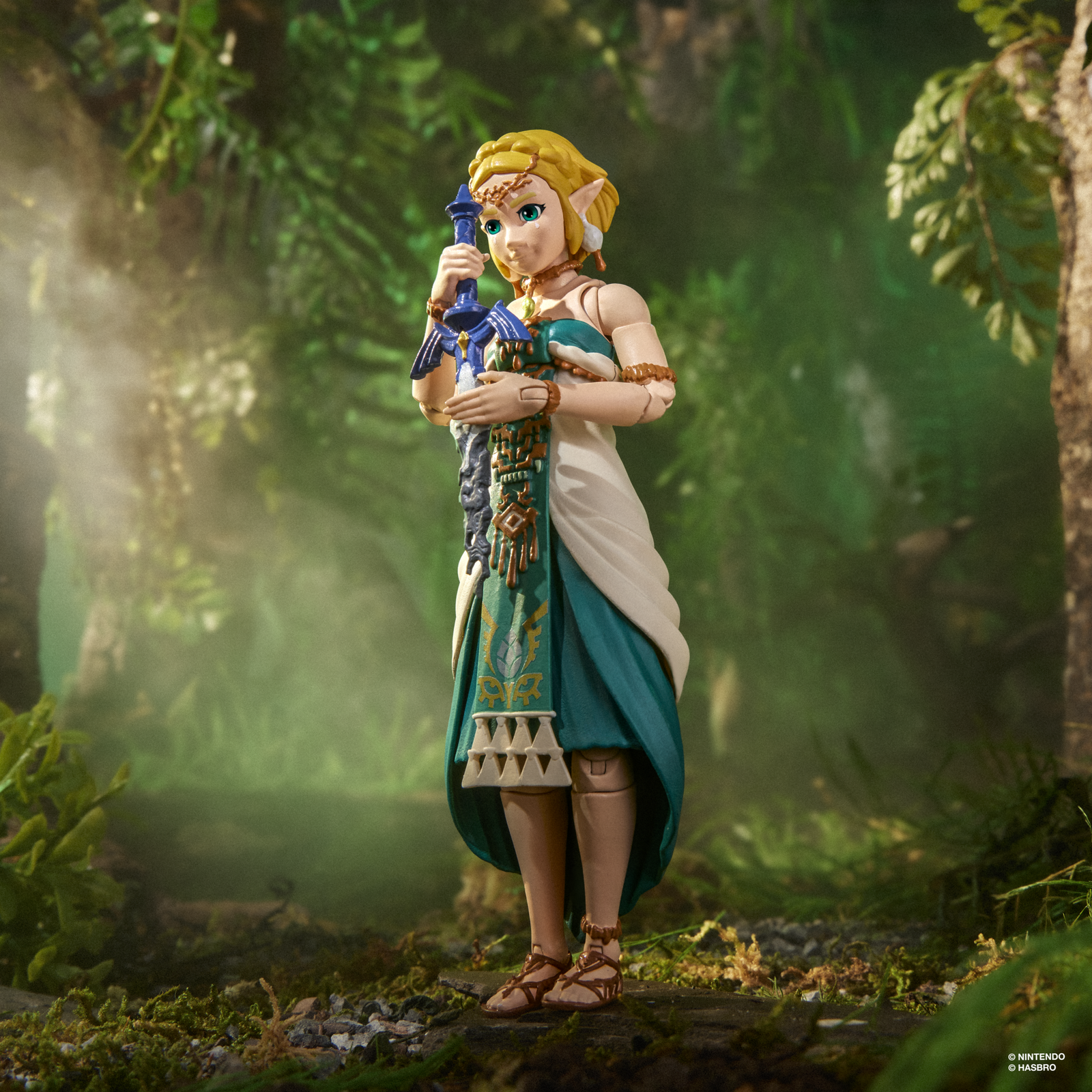 The Legend of Zelda: Tears of the Kingdom Heroes of Hyrule Princess Zelda image 3