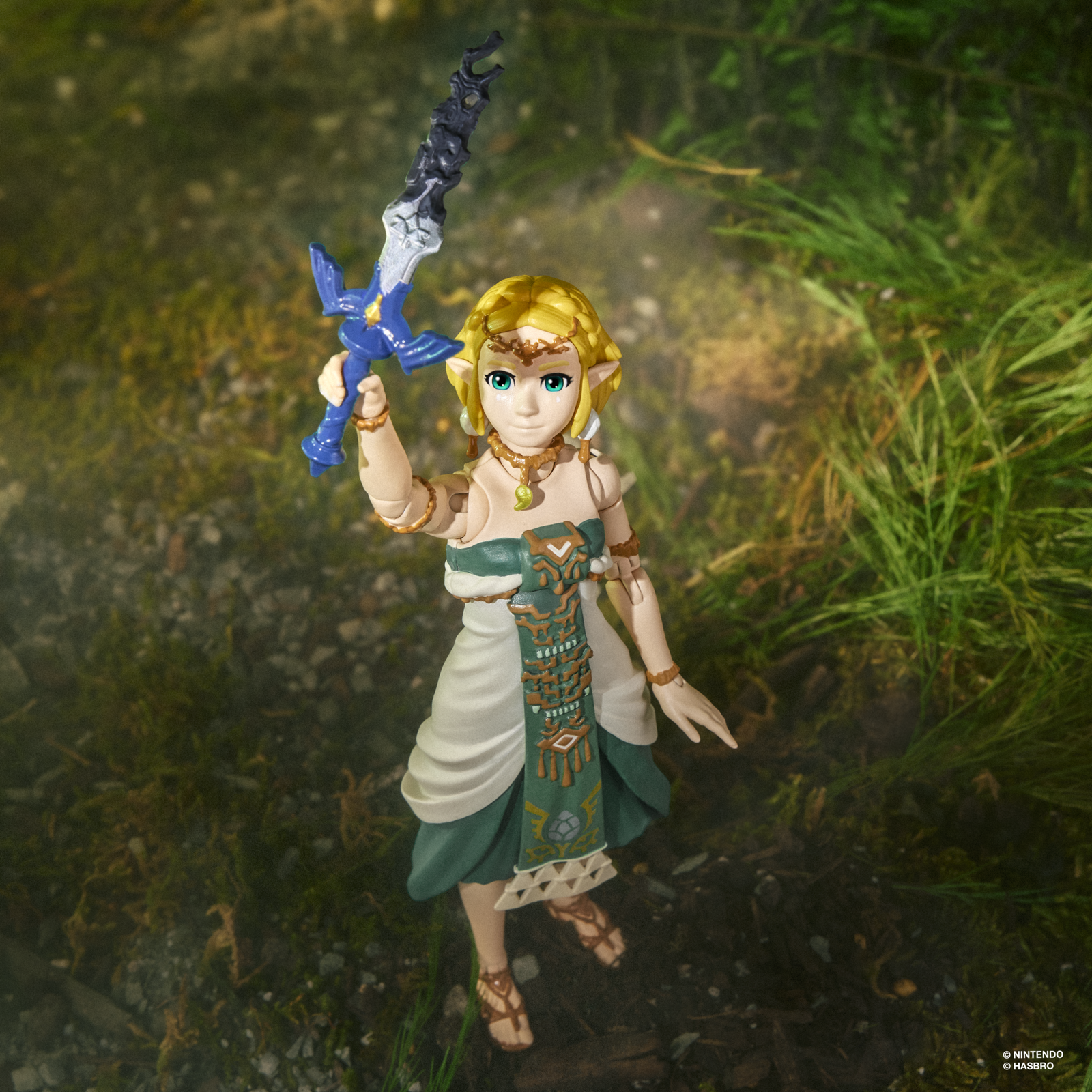 The Legend of Zelda: Tears of the Kingdom Heroes of Hyrule Princess Zelda image 4