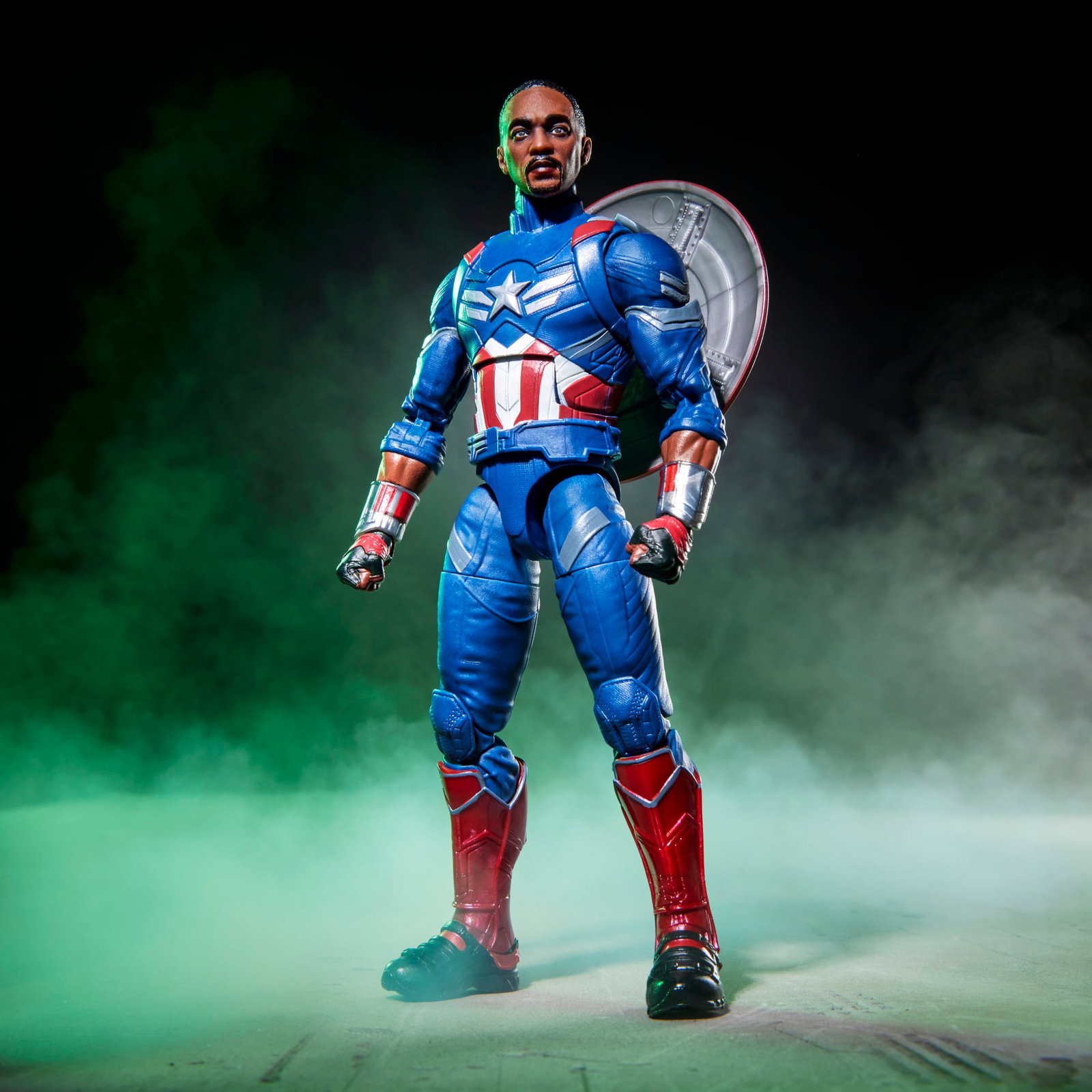 Avengers: Doomsday Marvel Legends Captain America (Sam Wilson) image 4