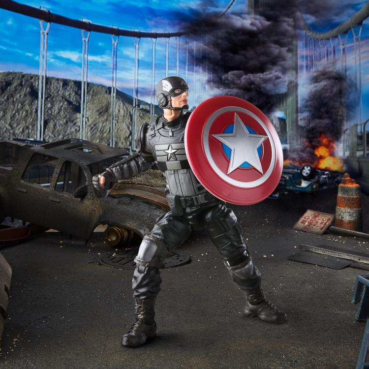 Marvel's Avengers Marvel Legends Captain America (Joe Fixit BAF) image 8