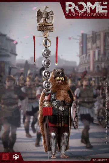 Rome Imperial Army - Camp Flag Bearer